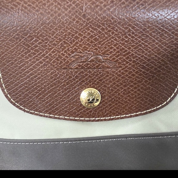 Longchamp Medium LE PLIAGE Bag - Picture 4 of 11
